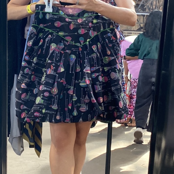 Black silk Anna Sui Bubble Skirt - Picture 3 of 9